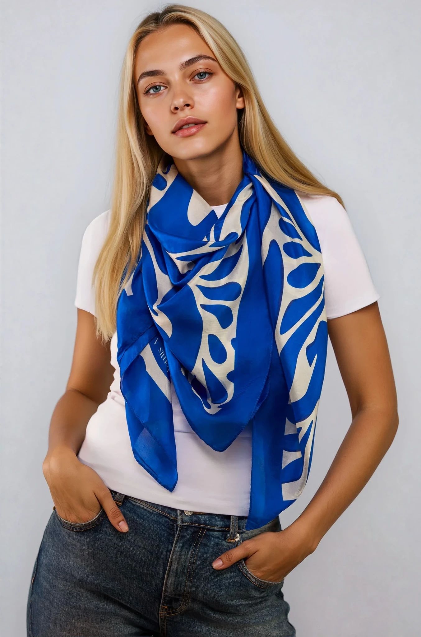 William De Morgan Fantastic Ducks Ivory & Electric Blue Luxury Silk 120x120cm