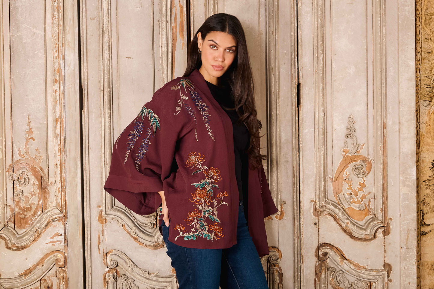 Metallic Embroidery Wisteria Short Kimono