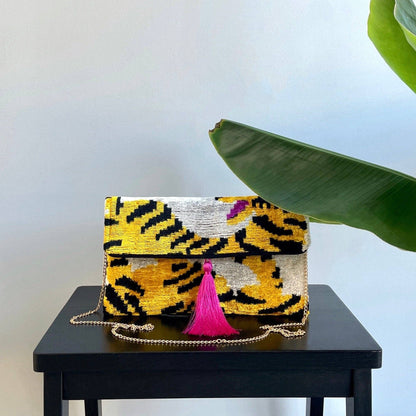 Ikat Tiger Clutch Bag Ischia: With gold chain