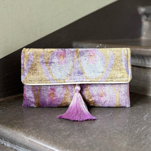 Ikat Clutch Bag Cassis: With gold chain
