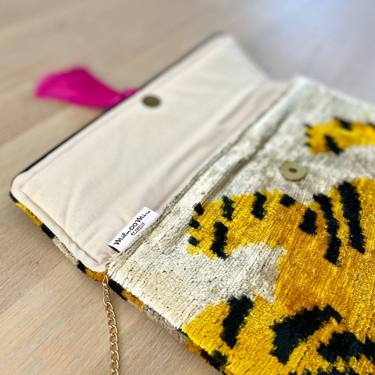 Ikat Tiger Clutch Bag Ischia: With gold chain