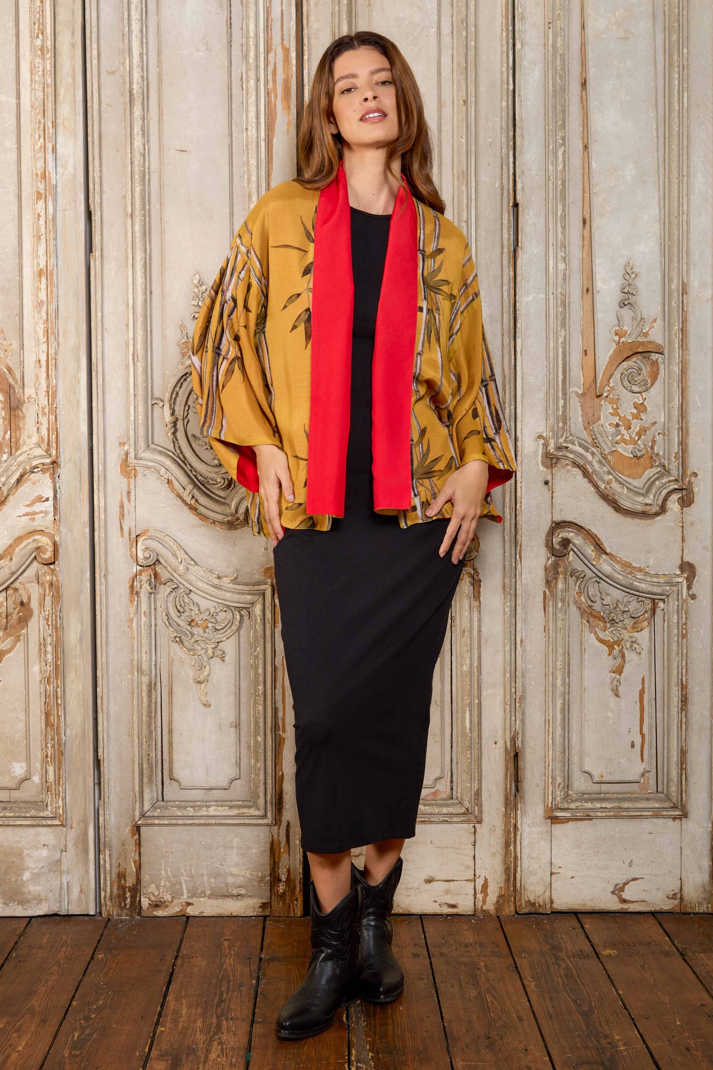 Escape to the Chateau Bamboo Ochre Reversible Print Kimono