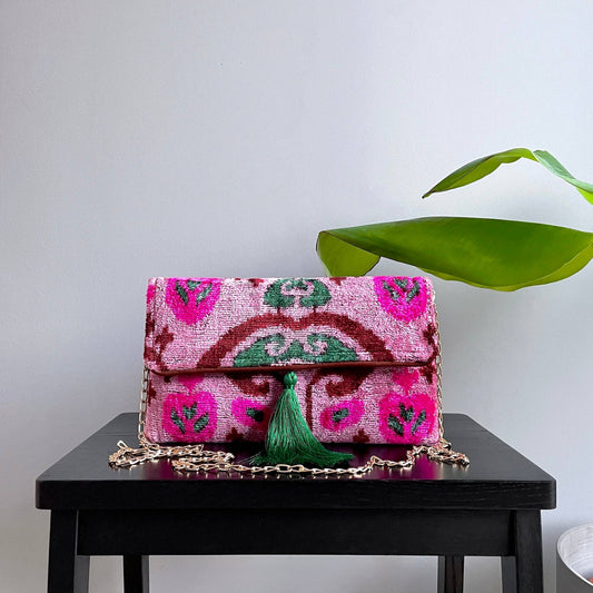 Ikat Clutch Bag La Spezia: With gold chain